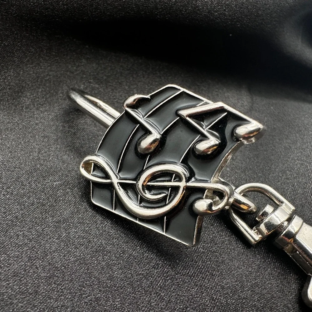 Vintage 80s Musical Note Treble Clef Black Enamel Silver Tone Key Finder Jewelry